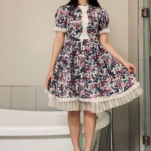 Vintage 70s handmade German floral dirndl corset dress